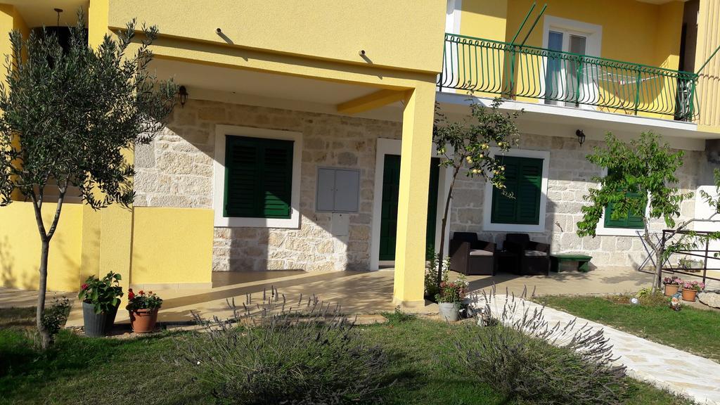 Simun&Jakov Drinovci Exterior photo